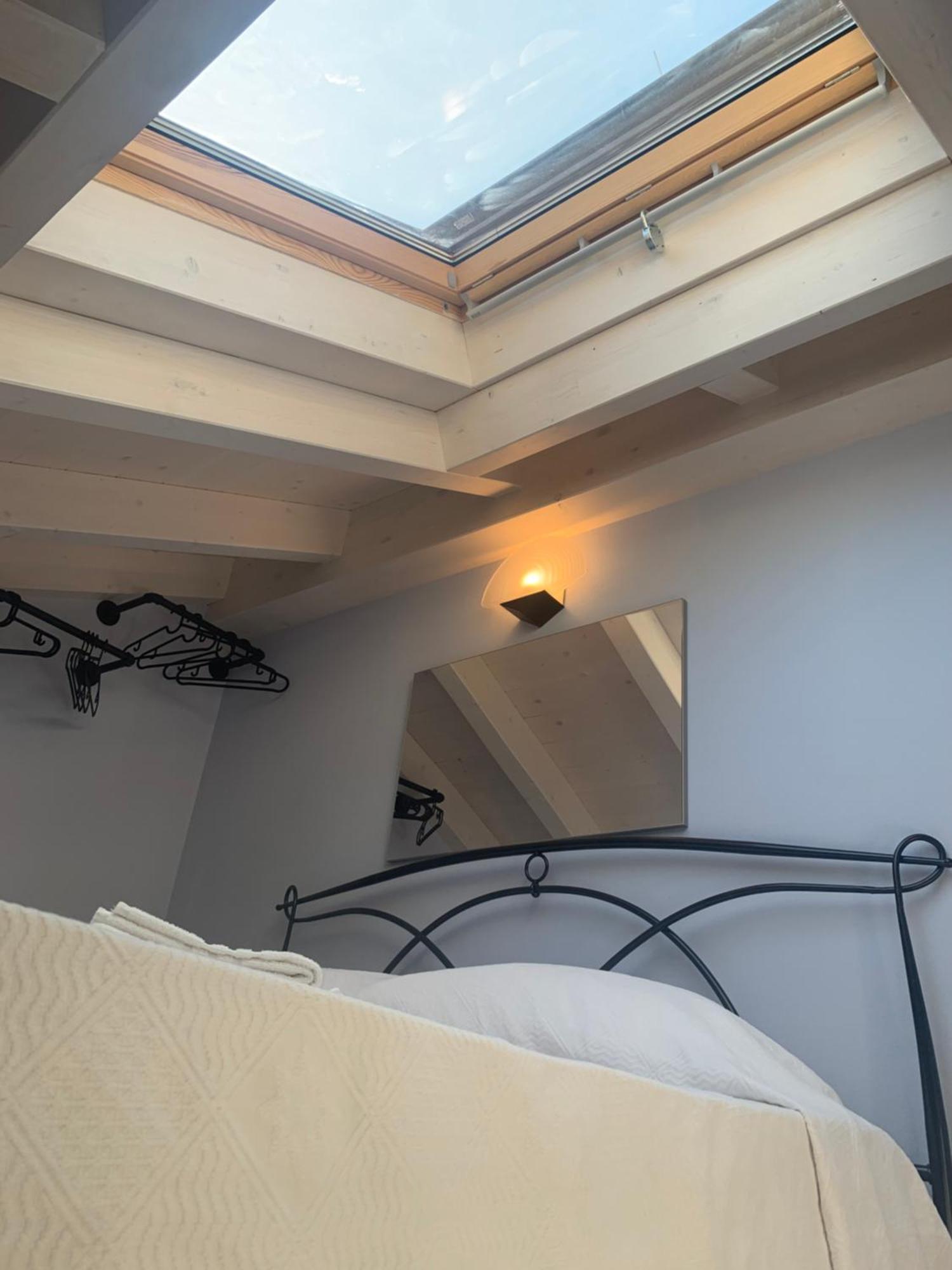 Casa Castellana Apt 1 E Casa Castellana Apt 2 Sala Comacina Zewnętrze zdjęcie